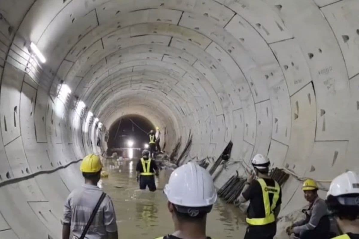 MRT Purple Line Goyang Tanah: Gubernur Bangkok Perintahkan Evakuasi Massal Warga