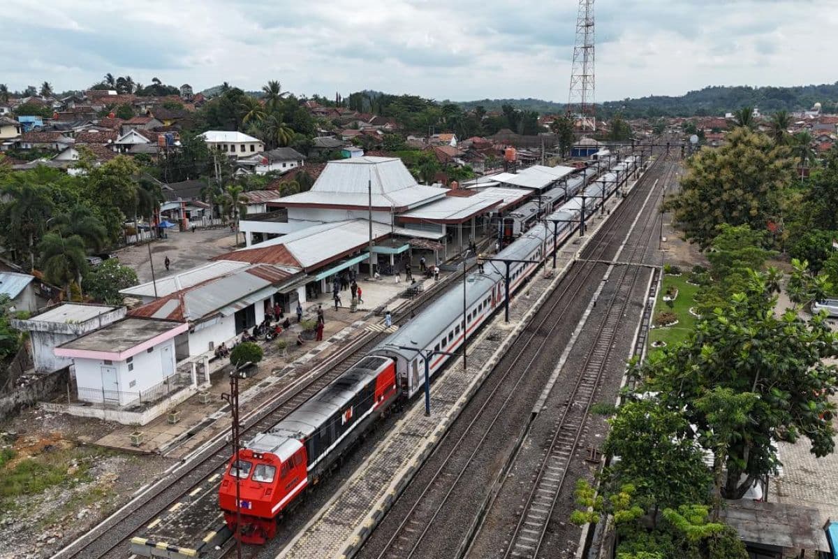 Ketergantungan Massa pada Rel Sumatra: Lonjakan Penumpang KA di Tengah Minimnya Alternatif Transportasi