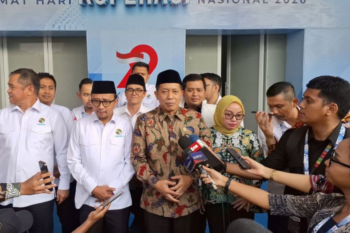 Menkop Ferry Janjikan Resmi KDMP Kelola CPO dan PLTS di Agustus 2026: Janji Besar atau Sekadar Politik Panggung?