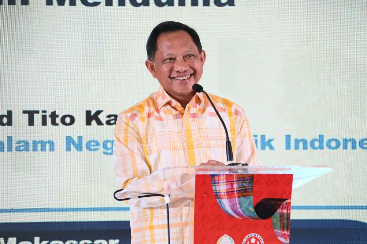Potensi Emas Rp500 Triliun Terabaikan: Tito Karnavian Desak Pemda Segera Bangun 'Kekaisaran' Kerajinan Lokal