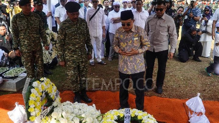 Meninggalnya Rachmat Gobel: Refleksi Kematian Sang “JK” di Balik Upacara Militer