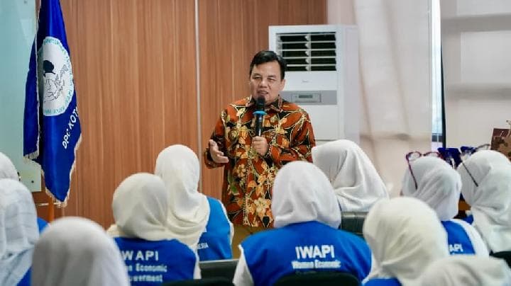 Ketua DPRD Bogor Dorong Pengusaha Wanita, Tapi Apa Sih Dampaknya Bagi UMKM Lokal?