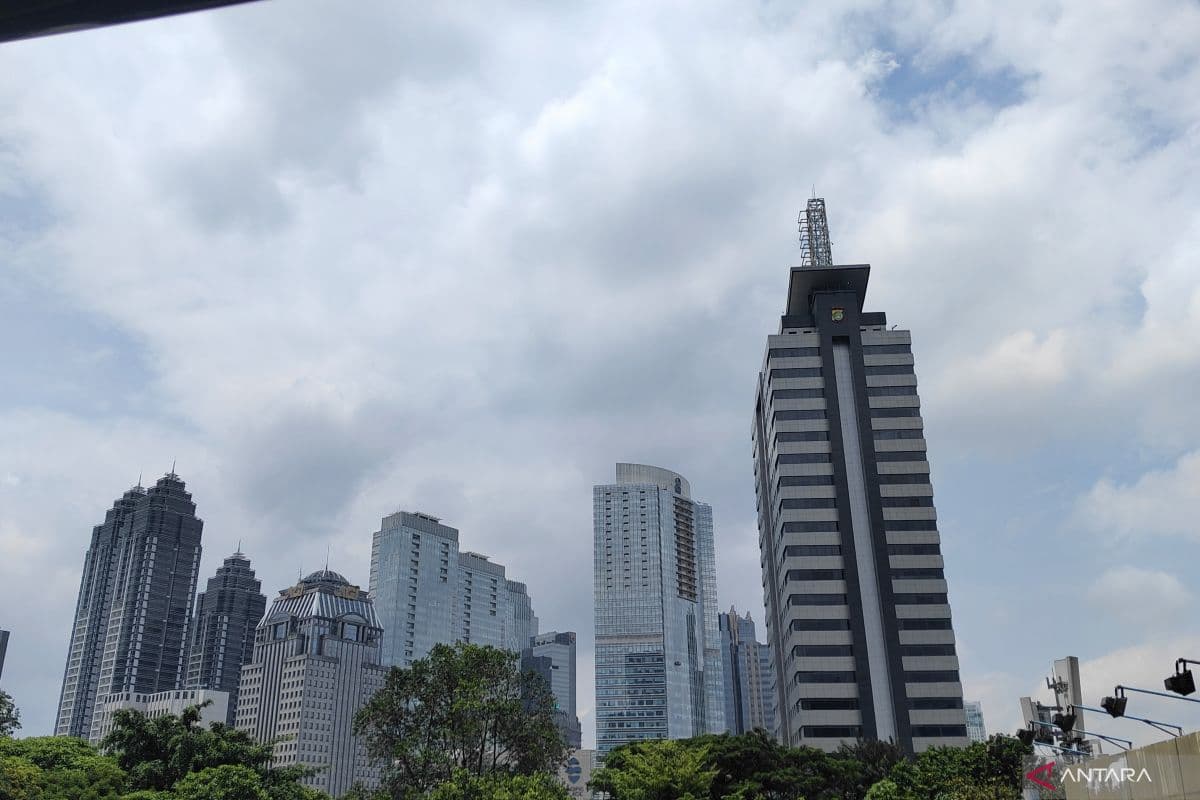 Jakarta Cerah Berawan? Jangan TerlenaāIni Tanda Awal Siklus Cuaca Ekstrem yang Sedang Mengintai