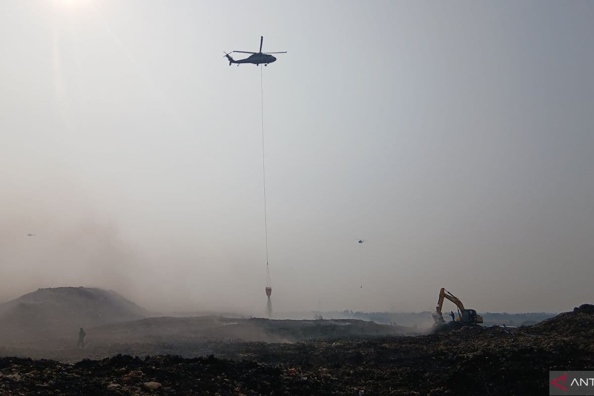 Operasi Water Bombing TPA Jatiwaringin Berakhir: Benarkah Sudah Tuntas atau Sekadar Redam Api?