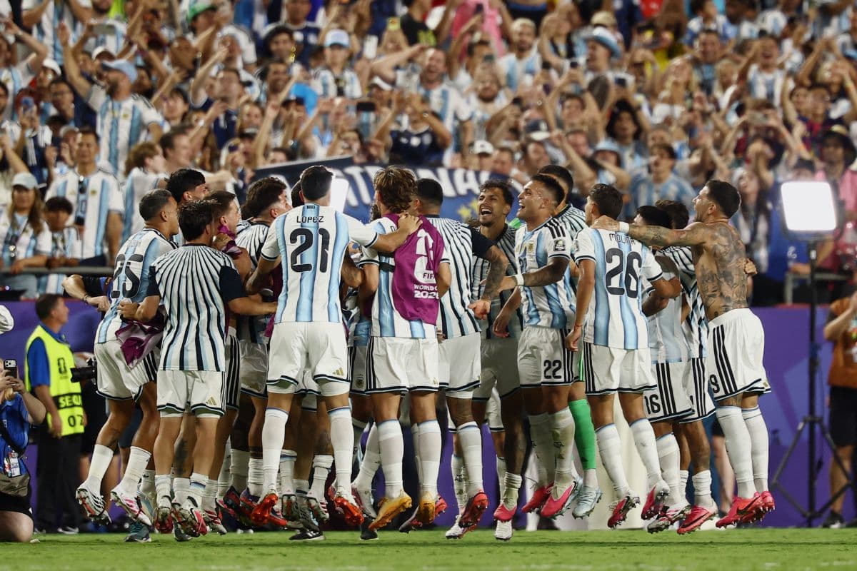 Scaloni Akui Argentina Terpaksa Pincang Hadapi Inggris Usai Atasi Swiss - Tapi Mampukah Messi Cs Benahi Kelemahan Fatal Ini?