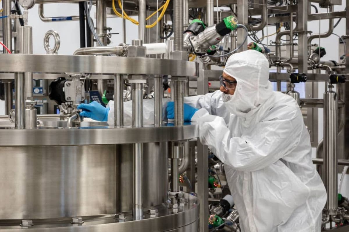 Kemenkes Kolaborasi dengan Takeda: Investasi Rp539 Miliar untuk Bangun Ekosistem Obat Plasma di Indonesia