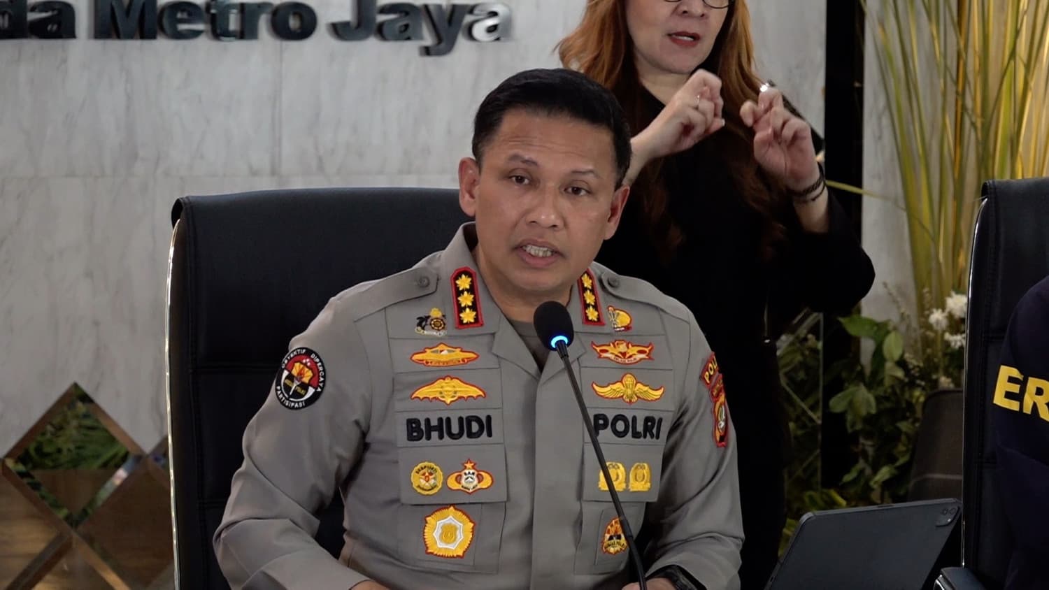 Ratusan Miliar Rupiah Tersita di Rumah Sentul: Apa Sebenarnya Pemiliknya?