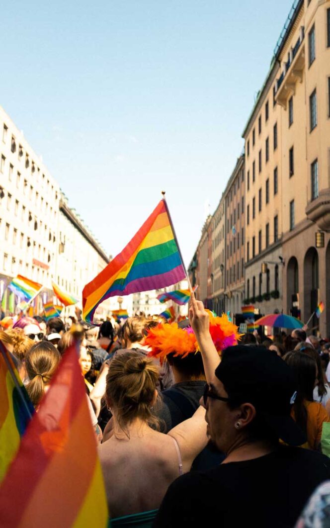 
 Wear the colors of the pride flag like a street styler this Weekend